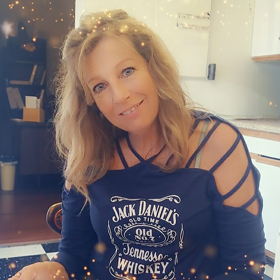 Susie Housewright has been a bail bondsperson since 2018. A-Cheap bonding company.